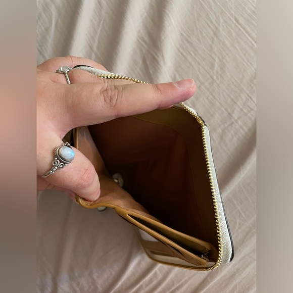 NWT Coach Chalk Pebble Leather Medium ID Zip Wallet - Picture 6 of 8